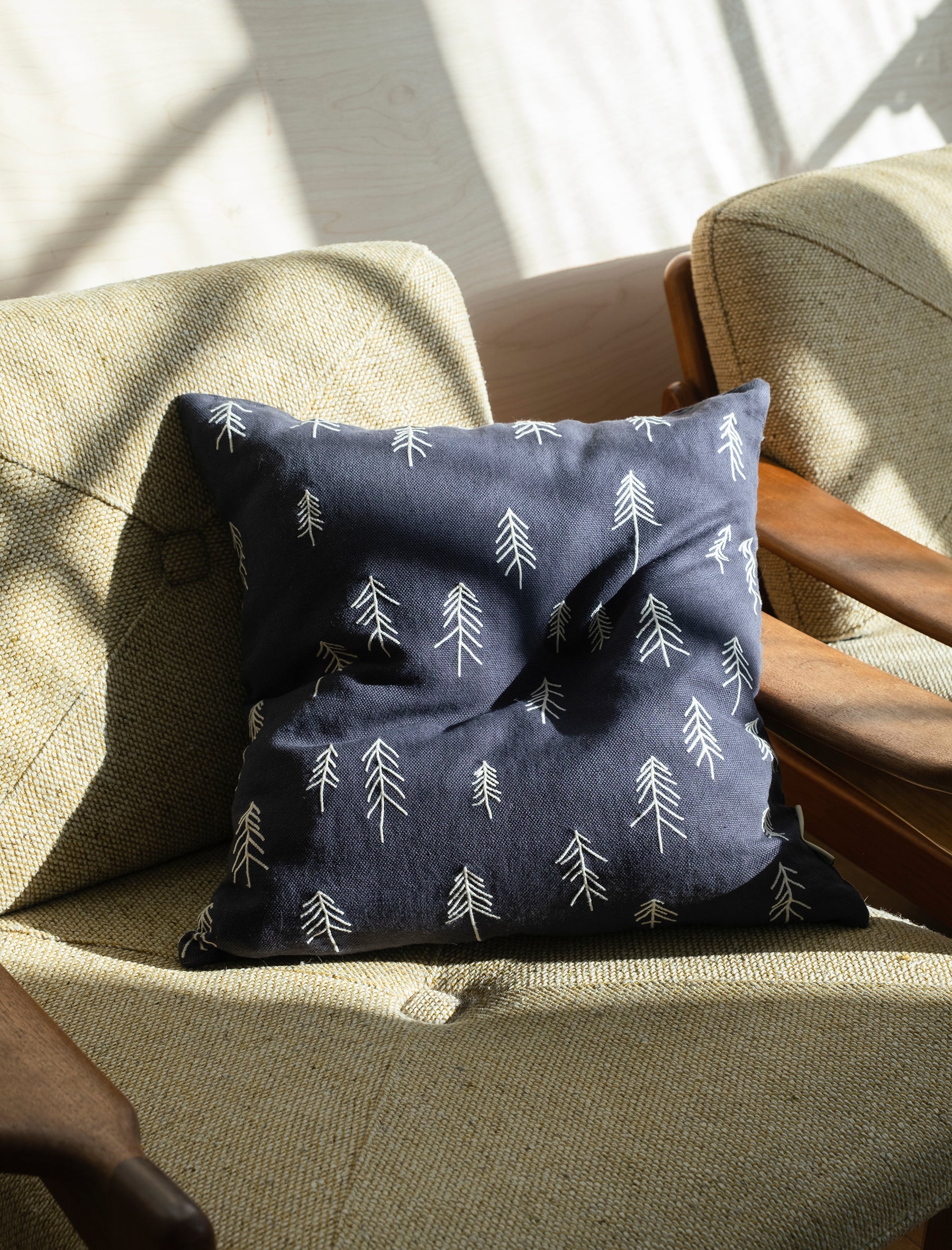 TALL EMBROIDERED PILLOWCASE, ANTHRACITE BLUE