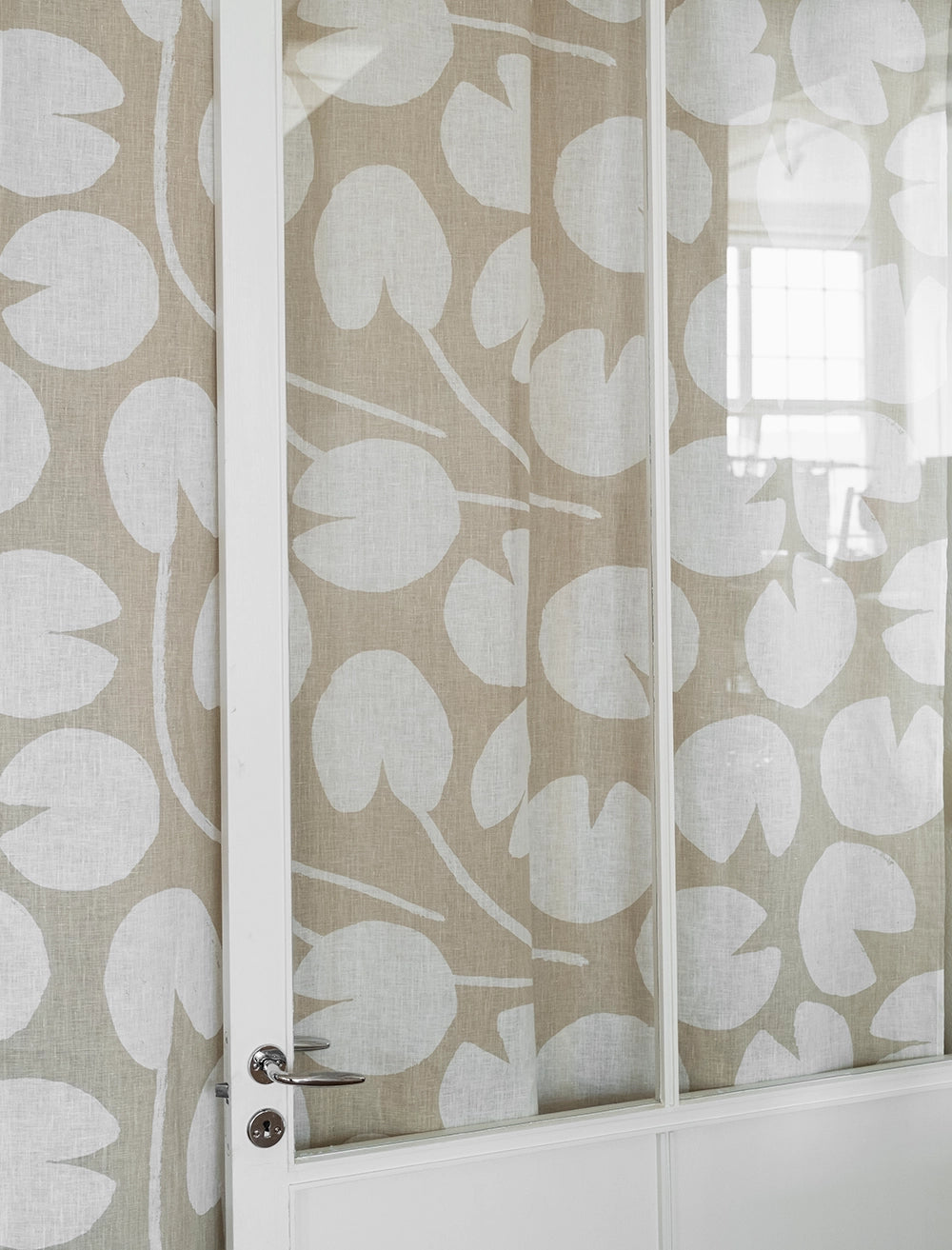 WATER LILIES LINEN CURTAIN, SAND 149X250 CM