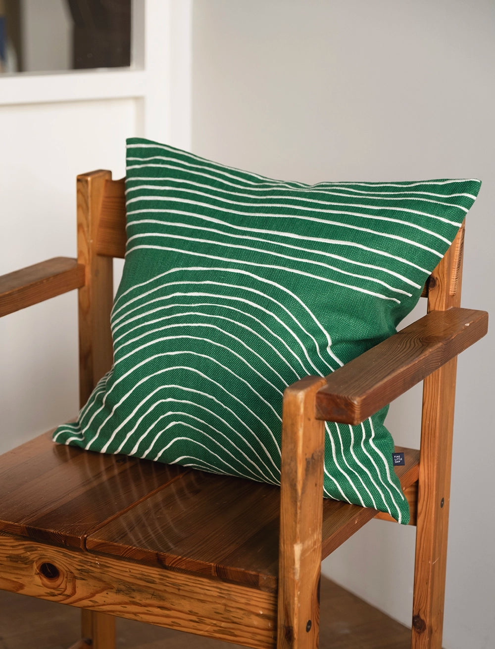 STRAW EMBROIDERED PILLOWCASE, GREEN