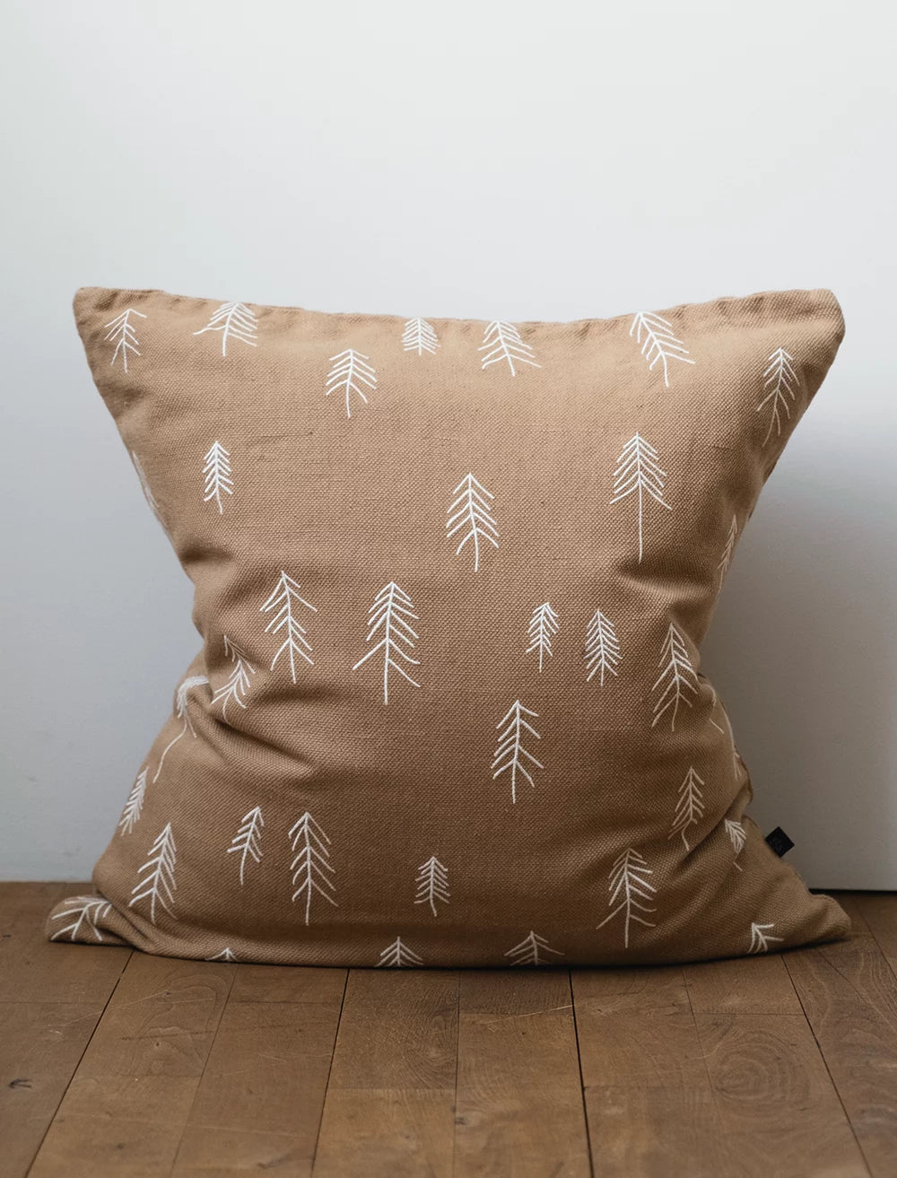 TALL EMBROIDERED PILLOWCASE, BROWN