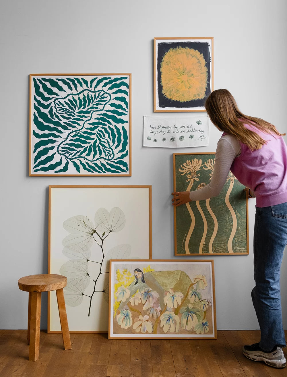 BE FLOWER TAPESTRY