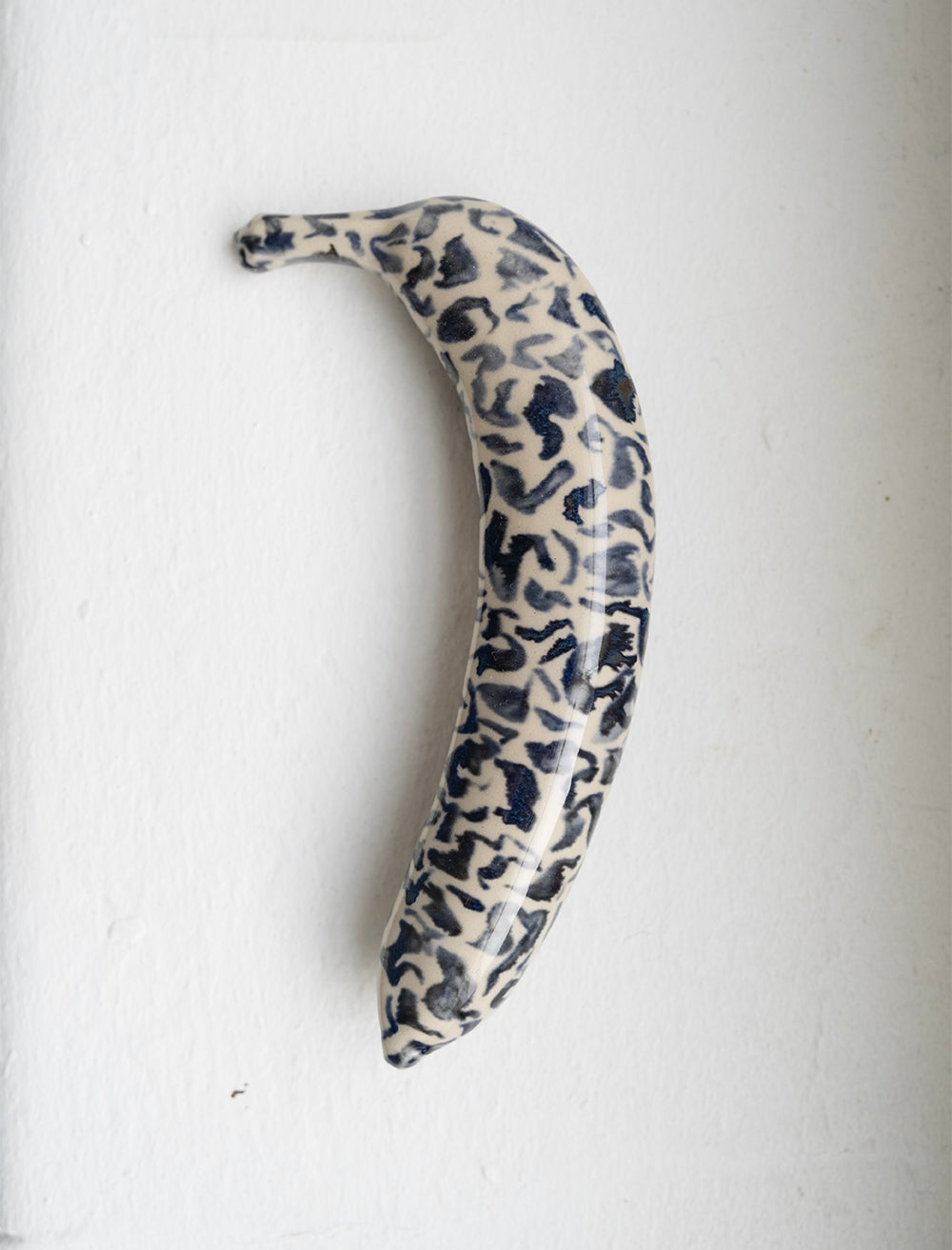 KERAMIK BANANA - Small speckled dark blue