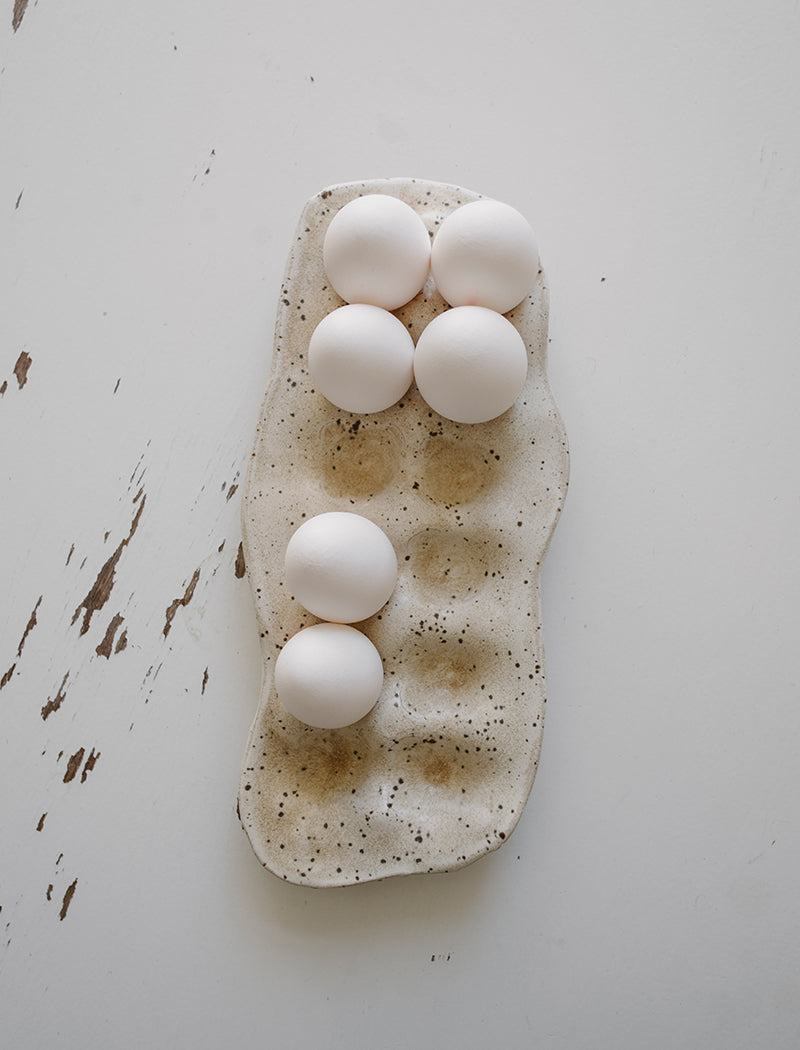 EGG DISH CERAMIC - 12 eggs