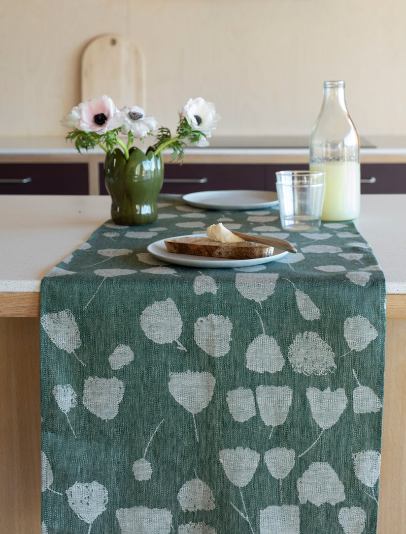 BOUQUET LINEN TABLE RUNNER, BRANCH