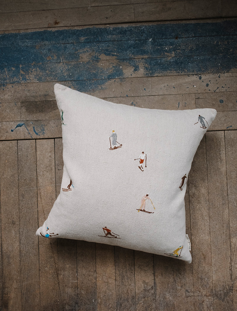 SKIERS BRODERAT KUDDFODRAL
